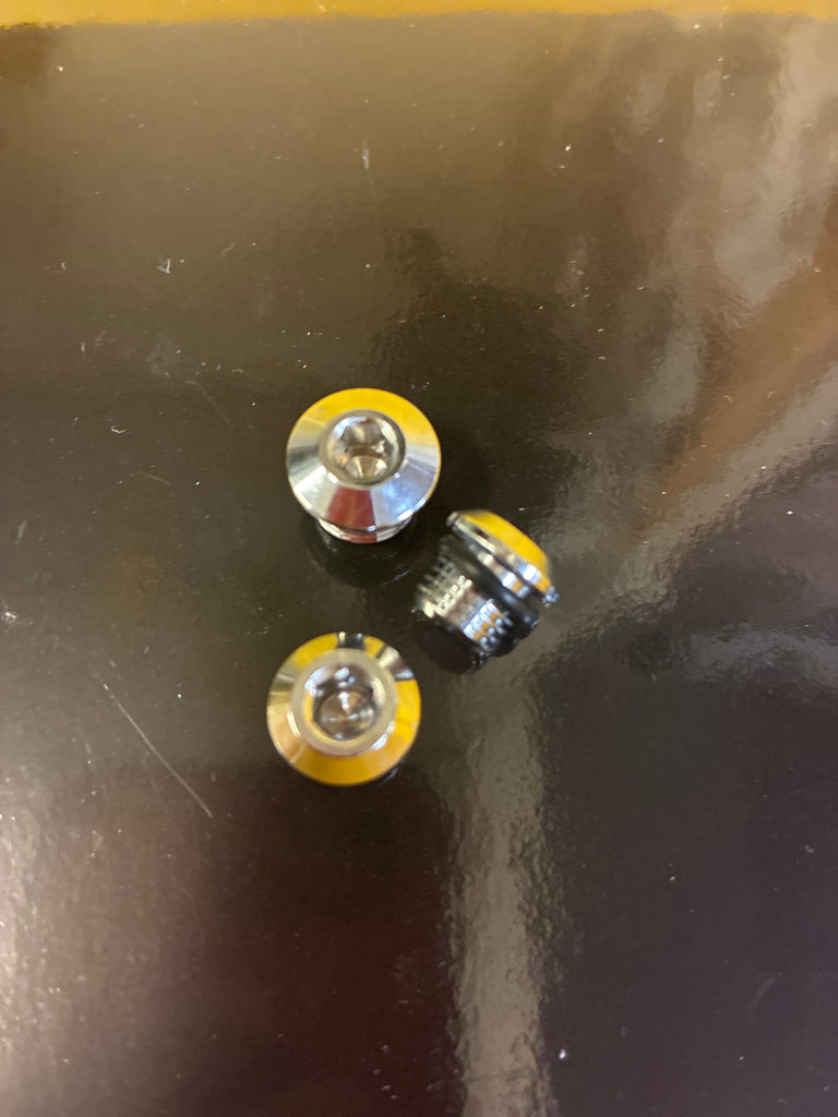 3 x Apeks blanking plugs new